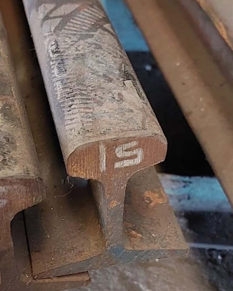 JUAL BESI REL BESI RAIL STEEL RAIL R15 Q55 Q235 JAKARTA - STEEL RAIL